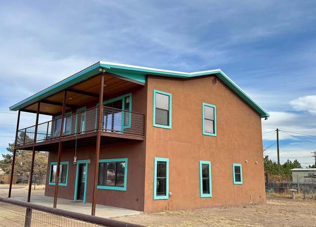 Property at 104 W Harriet Ave, Alpine, TX 79830, 4 beds, 3 baths