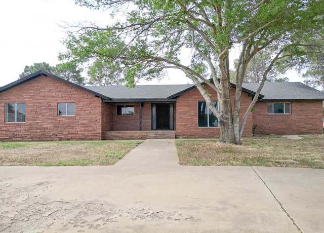 Property at 509 SW Ave E, Seminole, TX 79360, 4 beds, 3 baths