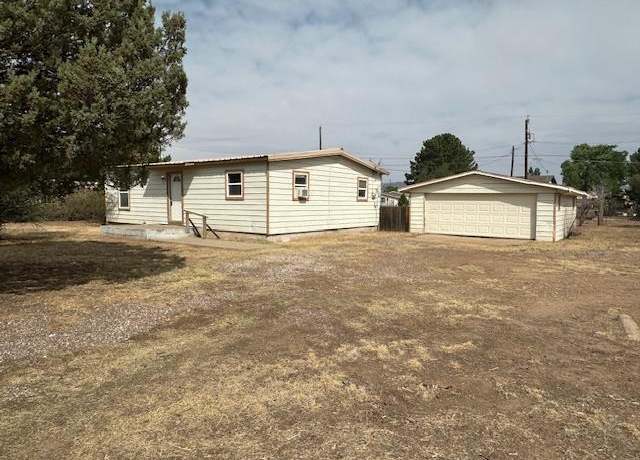 Property at 1109 W Del Rio St, Alpine, TX 79830, 2 beds, 1.5 baths