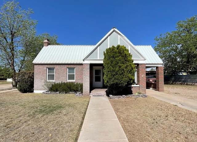 Property at 416 N Plateau St, Marfa, TX 79843, 3 beds, 2 baths