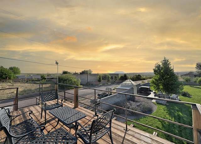 Property at 1110 N Ordenar St, Marfa, TX 79843, 3 beds, 4 baths