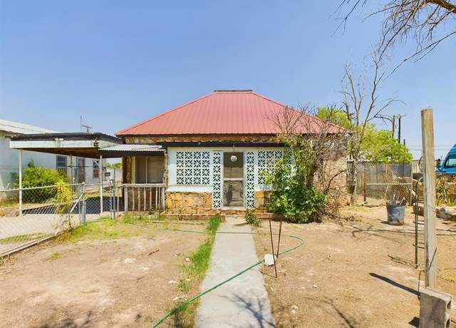 Property at 1120 S Oak St, Pecos, TX 79772, 3 beds, 2 baths