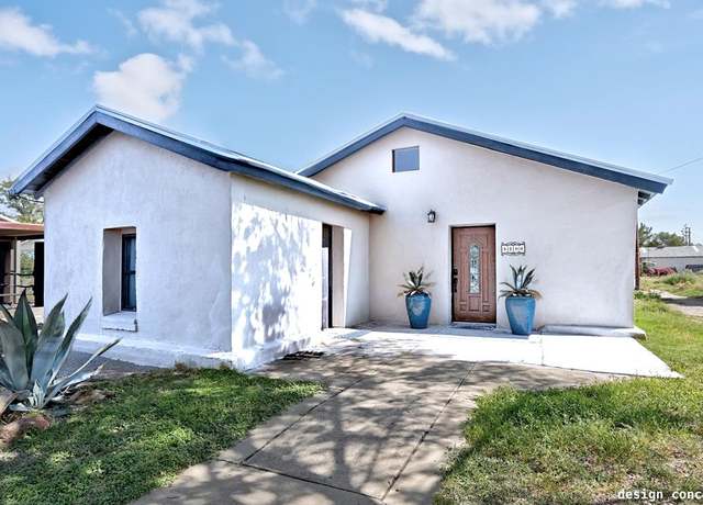 Property at 410 N Dean St, Marfa, TX 79843, 2 beds, 1.5 baths