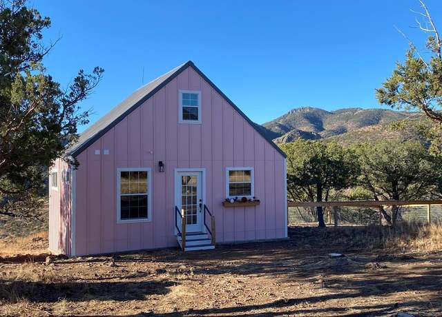 Property at 102 Low Meadow Pt, Fort Davis, TX 79734, 1 bed, 1 bath