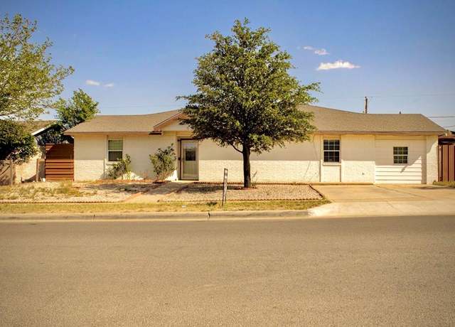 Property at 1214 E Oak Ave, Midland, TX 79705, 4 beds, 2 baths