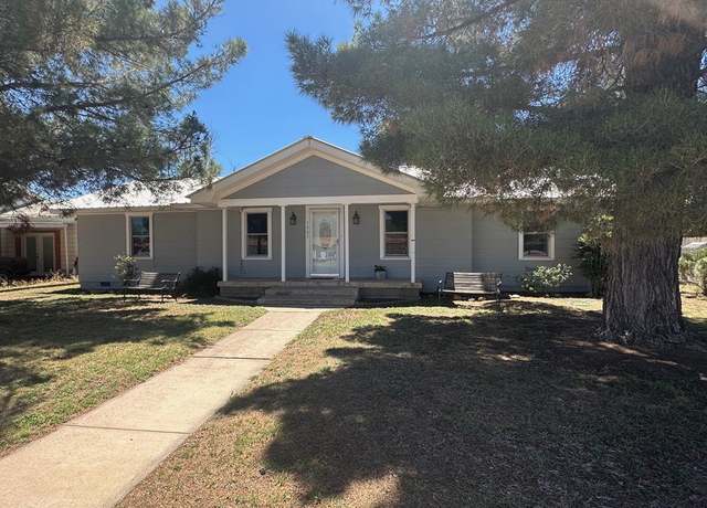 Property at 1007 N 5th St, Alpine, TX 79830, 2 beds, 2 baths