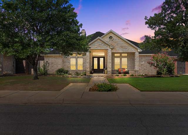 Property at 6805 Executive Ct, Midland, TX 79707, 3 beds, 3.5 baths