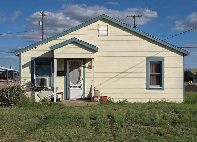 Property at 1000 E 7th St, Odessa, TX 79761, 3 beds, 2 baths