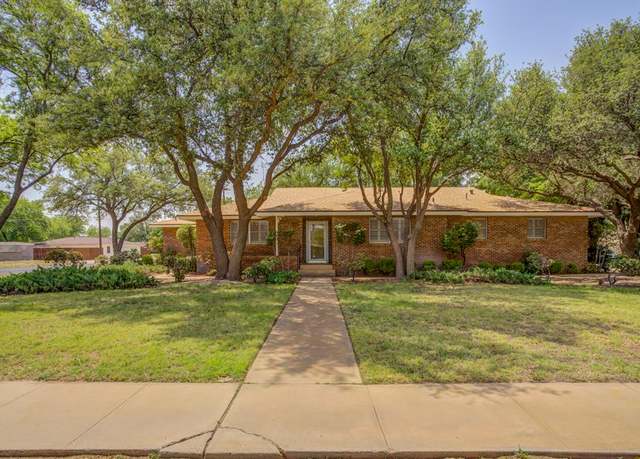 Property at 306 SW 13th St, Seminole, TX 79360, 3 beds, 3 baths