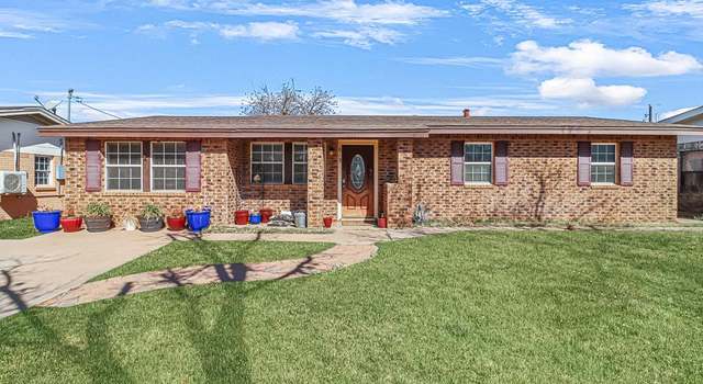 Photo of 615 E 20th St, Crane, TX 79731