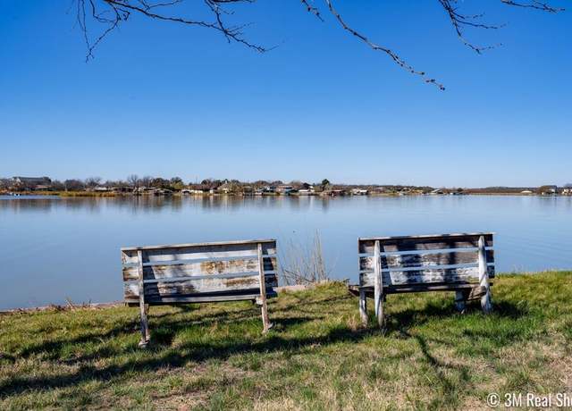 Property at 2185 Hillside, San Angelo, TX 76904, 3 beds, 2 baths