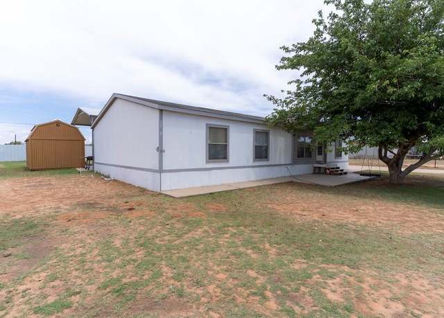 Property at 1014 W County Rd 132, Midland, TX 79706, 4 beds, 2 baths