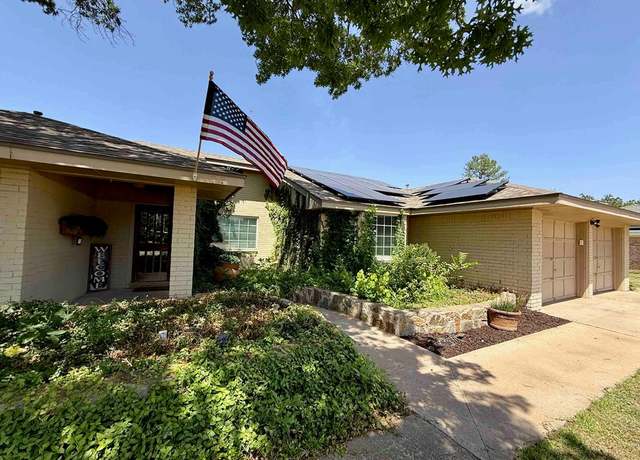 Property at 3203 Wedgwood, Midland, TX 79707, 4 beds, 2 baths