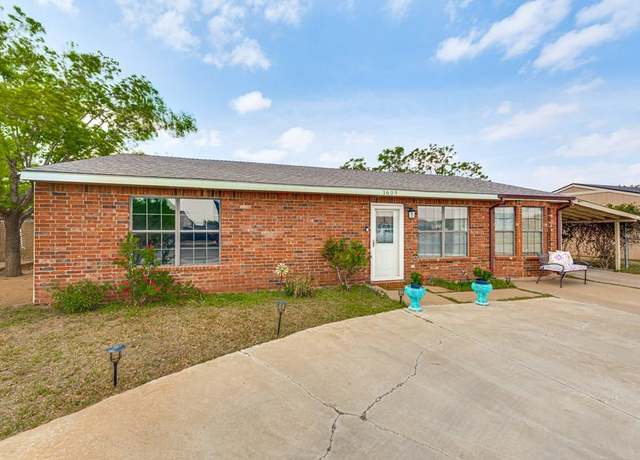 Property at 1609 E Pecan Ave, Midland, TX 79705, 3 beds, 2 baths