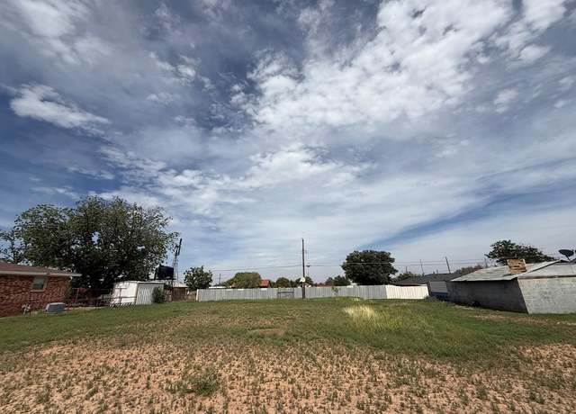 Property at 208 Birch St, Snyder, TX 79549