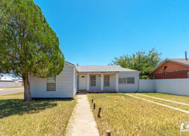 Property at 2801 Roosevelt Ave, Midland, TX 79701, 2 beds, 1.5 baths