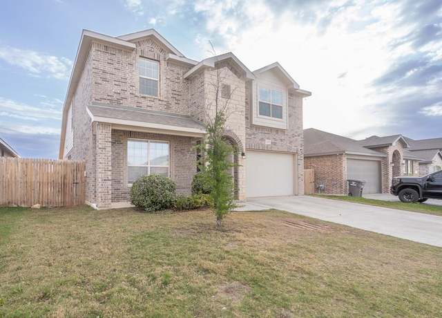 Property at 1215 Santa Clara, Midland, TX 79705, 4 beds, 2.5 baths