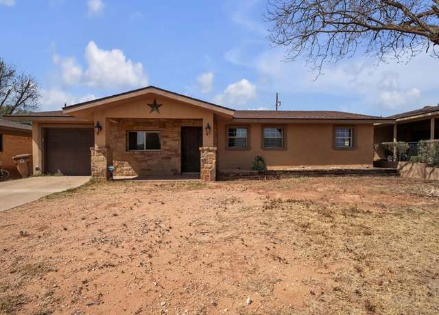 Property at 2401 Morrison Dr, Big Spring, TX 79720, 4 beds, 2 baths
