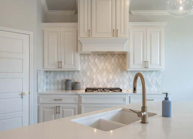 Property at 2611 S County Rd 1105, Midland, TX 79706, 4 beds, 2 baths