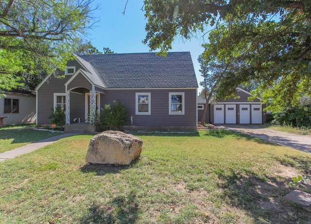 Property at 1004 E 15th St, Big Spring, TX 79720, 4 beds, 2 baths