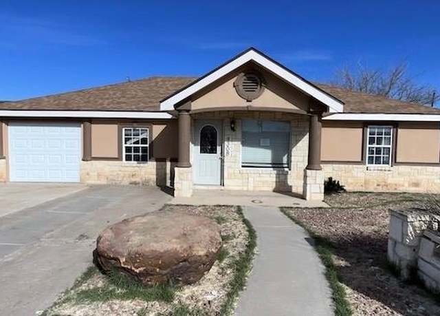 Property at 4308 Thomason Dr, Midland, TX 79703, 3 beds, 3.5 baths