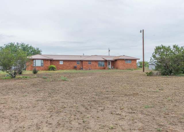 Property at 705 Jeffery Rd, Big Spring, TX 79720, 6 beds, 3.5 baths