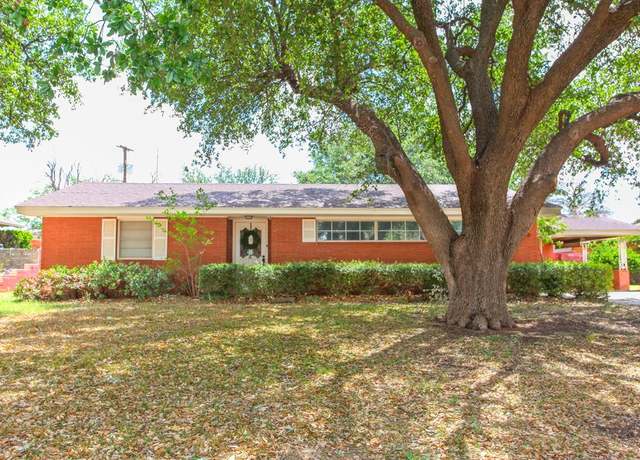Property at 1706 Harvard Ave, Big Spring, TX 79720, 3 beds, 2 baths