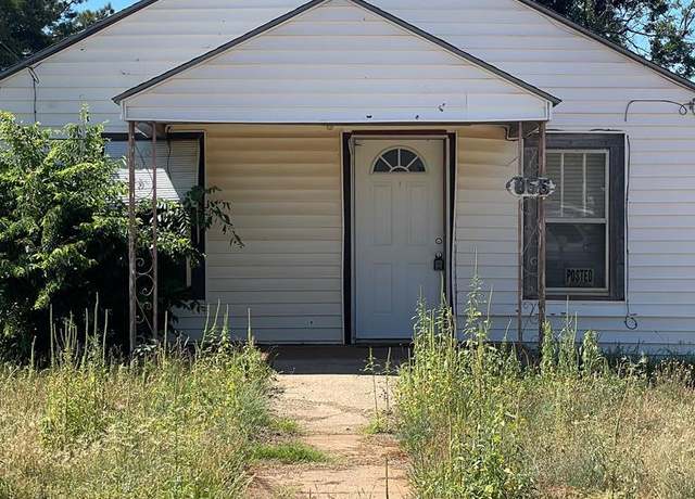Property at 855 E 6th St, Colorado City, TX 79512, 3 beds, 1 bath