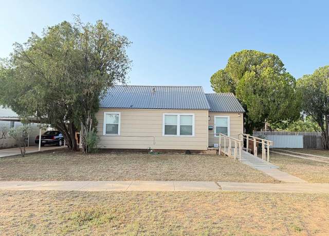 Property at 807 W 16th St, Big Spring, TX 79720, 2 beds, 1 bath