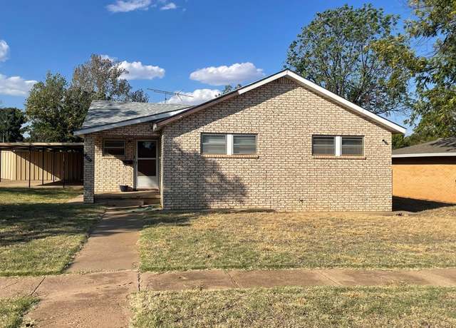 Property at 902 16th St, Colorado City, TX 79512, 3 beds, 1.5 baths