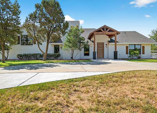 Property at 201 Solomon Ln, Midland, TX 79705, 5 beds, 3.5 baths