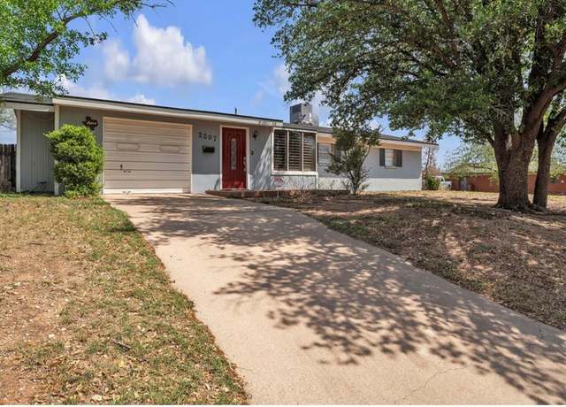 Property at 2207 Morrison Dr, Big Spring, TX 79720, 4 beds, 2 baths