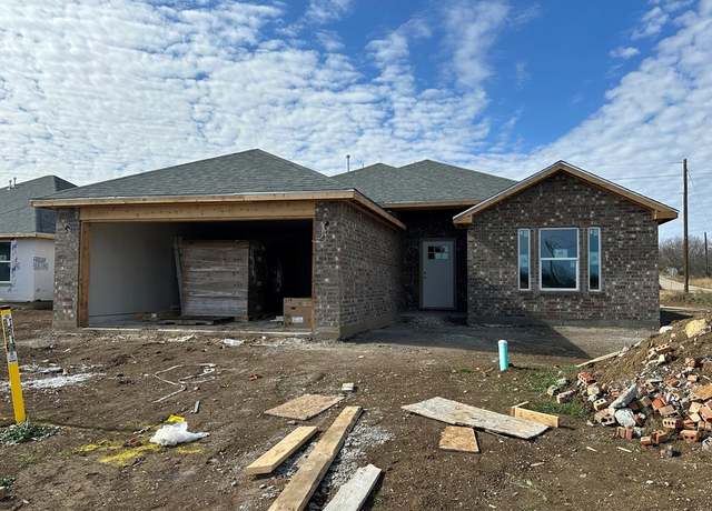 Property at 800 Bella Bvd, Coleman, TX 76834, 3 beds, 2 baths