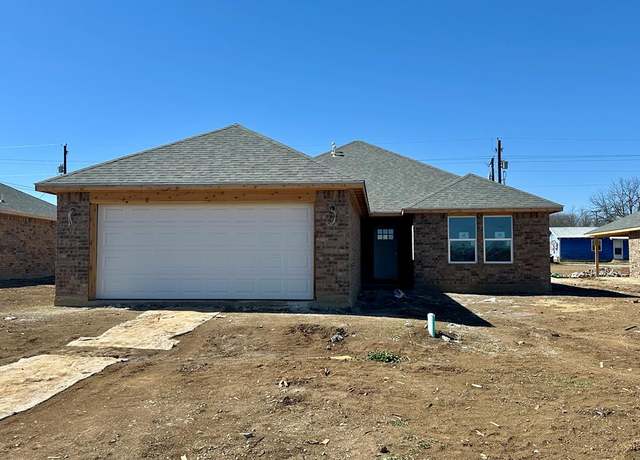 Property at 804 Bella Bvd, Coleman, TX 76834, 3 beds, 2 baths