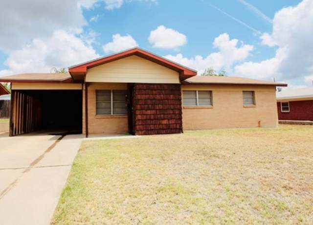 Property at 2105 Alabama, Big Spring, TX 79720, 3 beds, 1 bath
