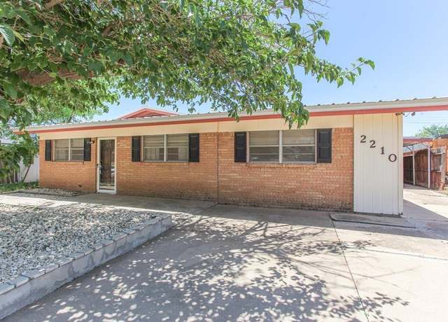 Property at 2210 Morrison Dr, Big Spring, TX 79720, 3 beds, 2 baths