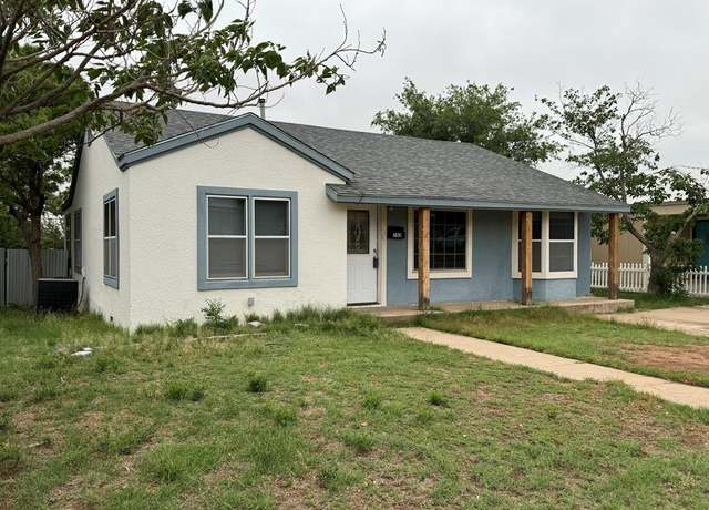 Property at 702 W 18th St, Big Spring, TX 79720, 3 beds, 2 baths