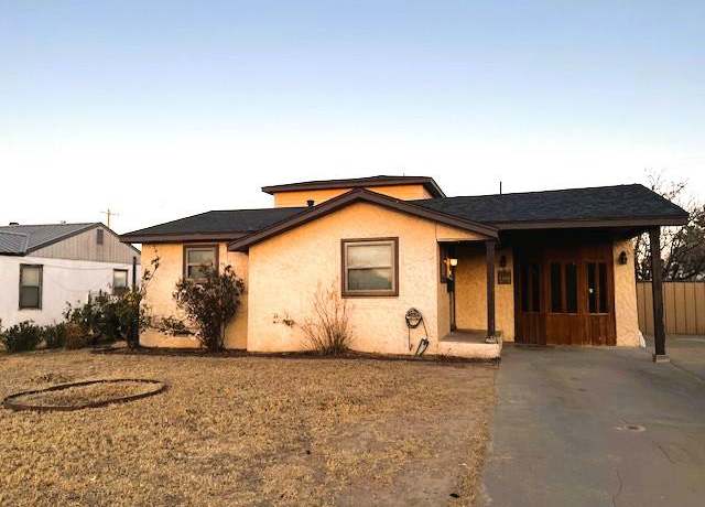 Property at 1108 N Gillis, Fort Stockton, TX 79735, 4 beds, 2.5 baths