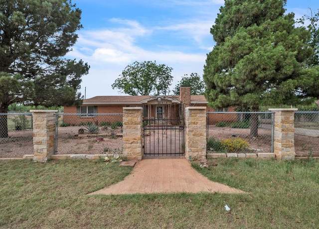 Property at 116 W Robinson Rd, Big Spring, TX 79720, 3 beds, 2 baths