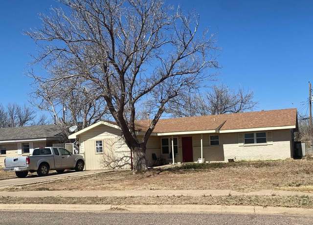 Property at 2406 Cheyenne Dr, Big Spring, TX 79720, 3 beds, 2 baths