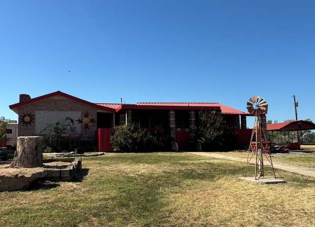 Property at 297 County Rd 221, Snyder, TX 79549, 3 beds, 1 bath