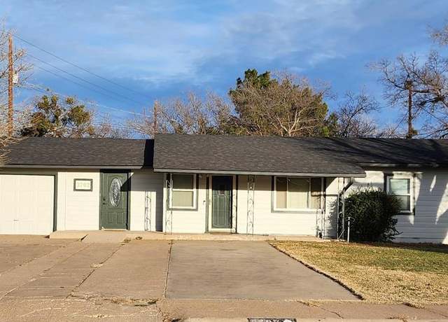 Property at 3702 Rose Cir, Snyder, TX 79549, 4 beds, 2 baths