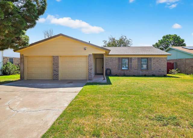 Property at 4502 Irwin Ct, Midland, TX 79705, 3 beds, 2 baths