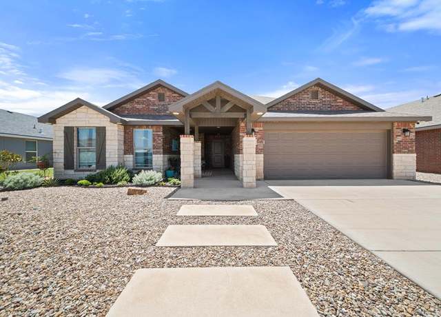Property at 2318 Bastrop Ave, Midland, TX 79705, 4 beds, 3 baths