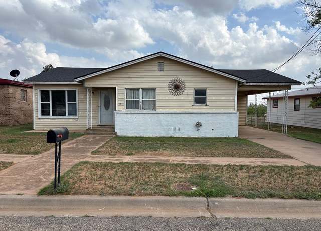 Property at 408 33rd St, Snyder, TX 79549, 3 beds, 1 bath