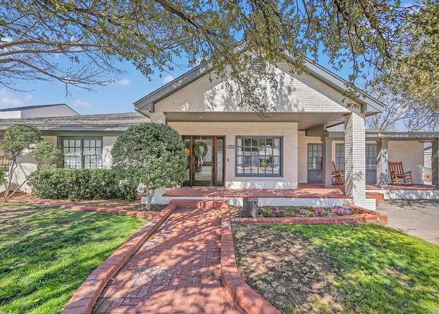 Property at 1202 Country Club Dr, Midland, TX 79701, 4 beds, 3 baths