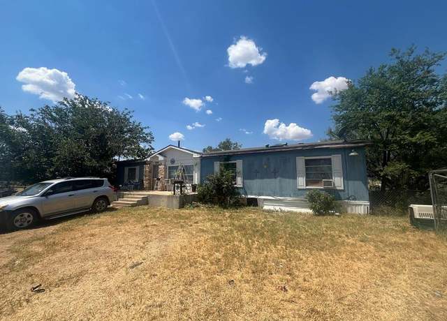 Property at 200 Crow St, Big Spring, TX 79720, 3 beds, 2 baths