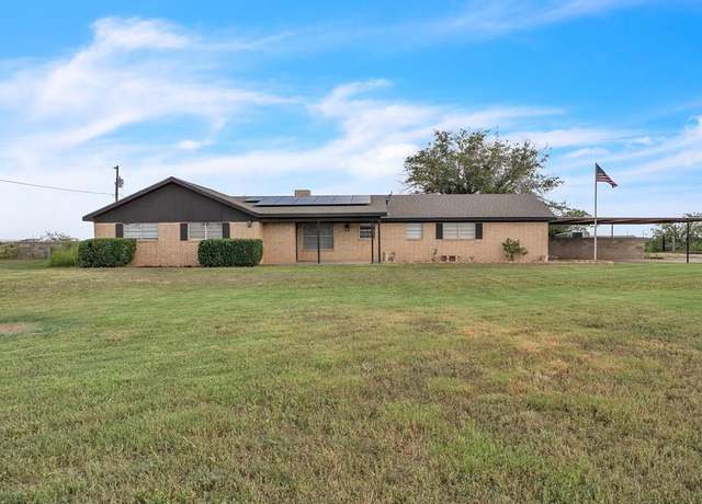 Property at 2200 E County Rd 140, Midland, TX 79606, 3 beds, 2 baths