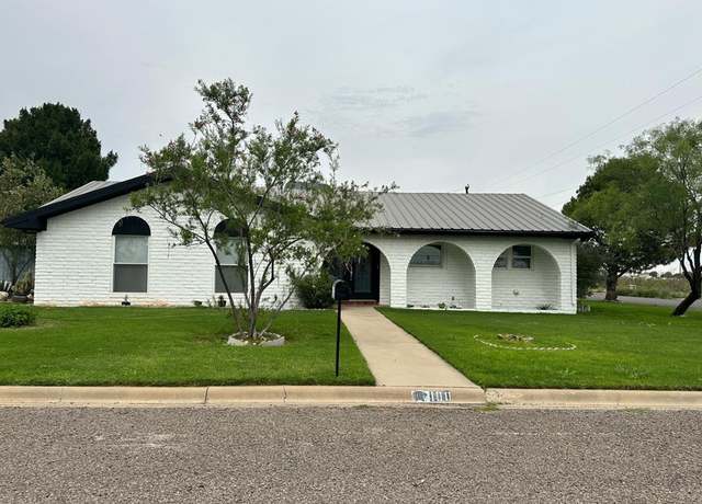 Property at 100 S Mendel, Fort Stockton, TX 79735, 3 beds, 2 baths