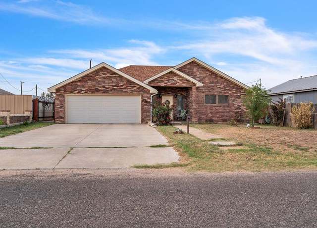 Property at 806 W School Dr, Stanton, TX 79782, 3 beds, 2 baths